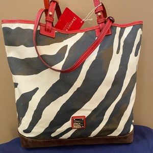 ♨️SOLD♨️Dooney & Bourke Serengeti N/S Lee Tote